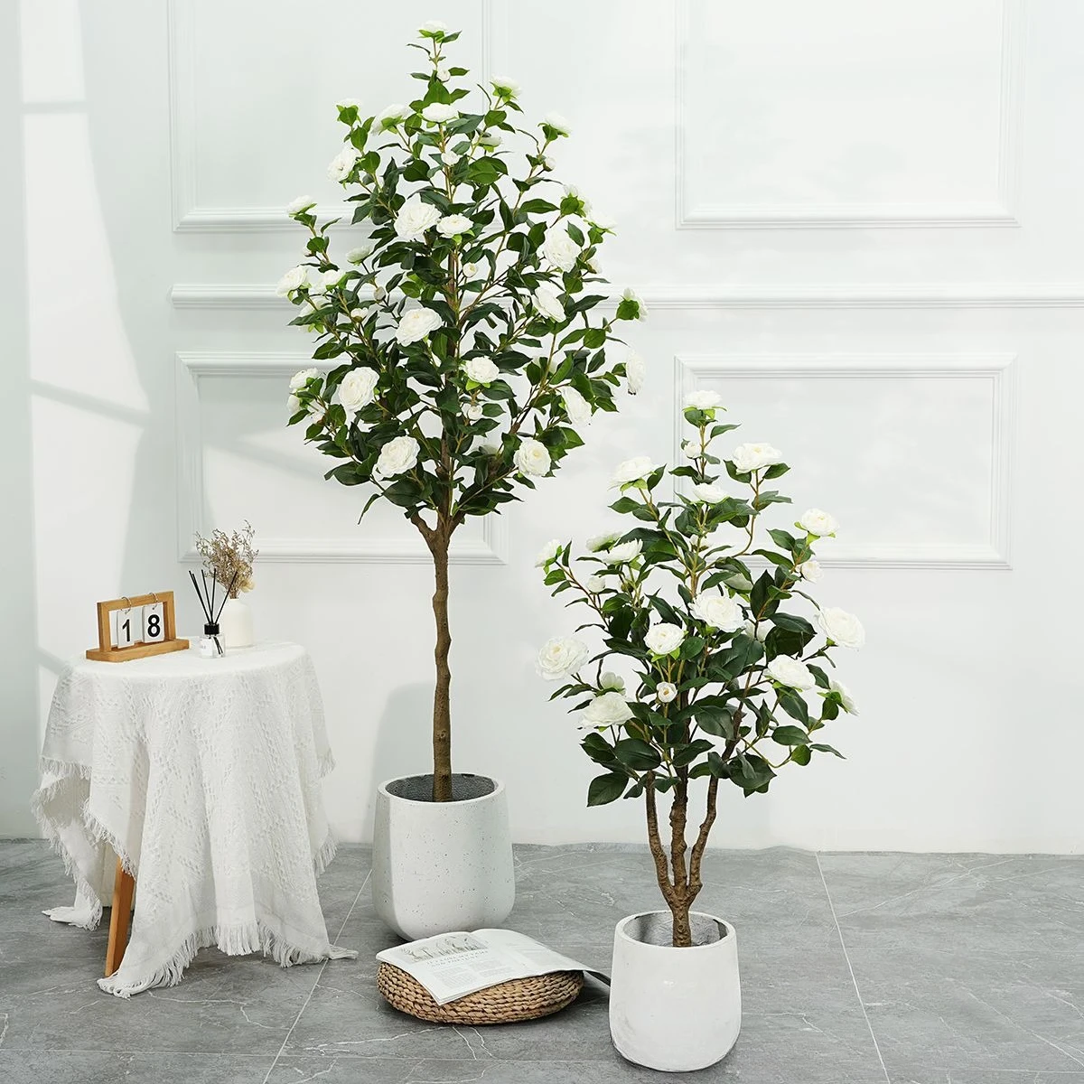Luxury Artificial Camellia Tree Indoor Decor Fake Green Plant for Living Room Rose Potted
Luxury Artificial Camellia Tree Indoor Decor Fake Green Plant for Living Room Rose Potted