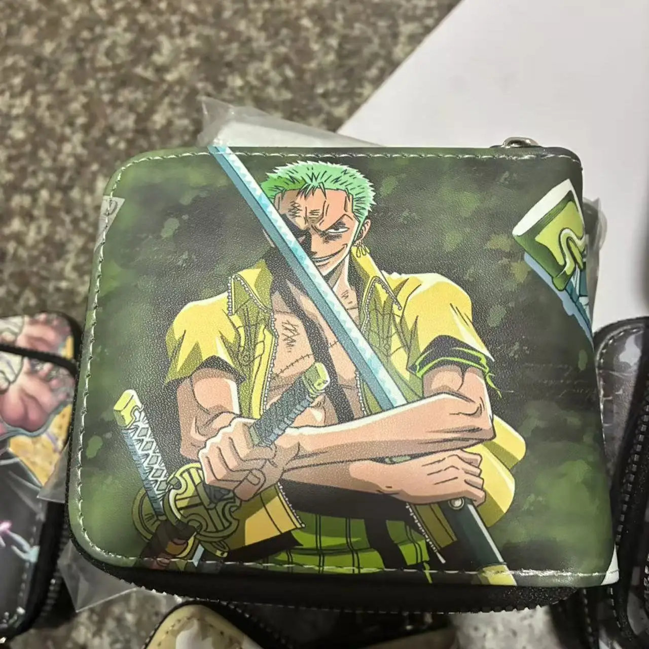 One Piece Zoro Luffy Chopper Anime Zipper Wallet Student Short Purse Multi-Card Slot Coin Pocket PU Leather Card Holder For fans
One Piece Zoro Luffy Chopper Anime Zipper Wallet Student Short Purse Multi-Card Slot Coin Pocket PU Leather Card Holder For fans