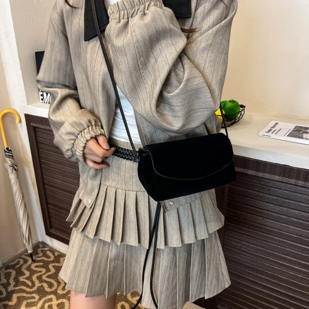 Versatile PU Material Crossbody Bag Multi Pocket Solid Color Square Bag Small Shoulder Bag Women
Versatile PU Material Crossbody Bag Multi Pocket Solid Color Square Bag Small Shoulder Bag Women