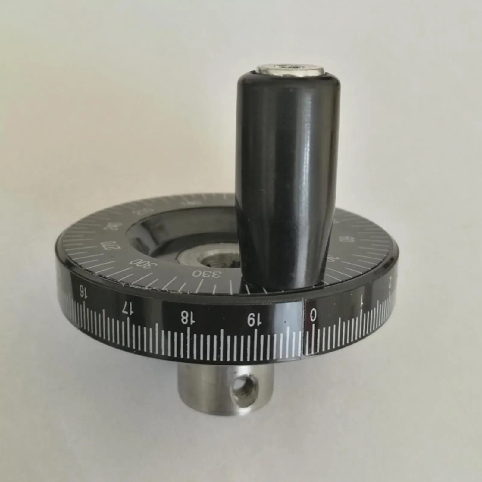 Three Spoke Bakelite Lathe Milling Wheel Anti Slip Scale Replacement for Industrial CNC Machine Accessories
Three Spoke Bakelite Lathe Milling Wheel Anti Slip Scale Replacement for Industrial CNC Machine Accessories