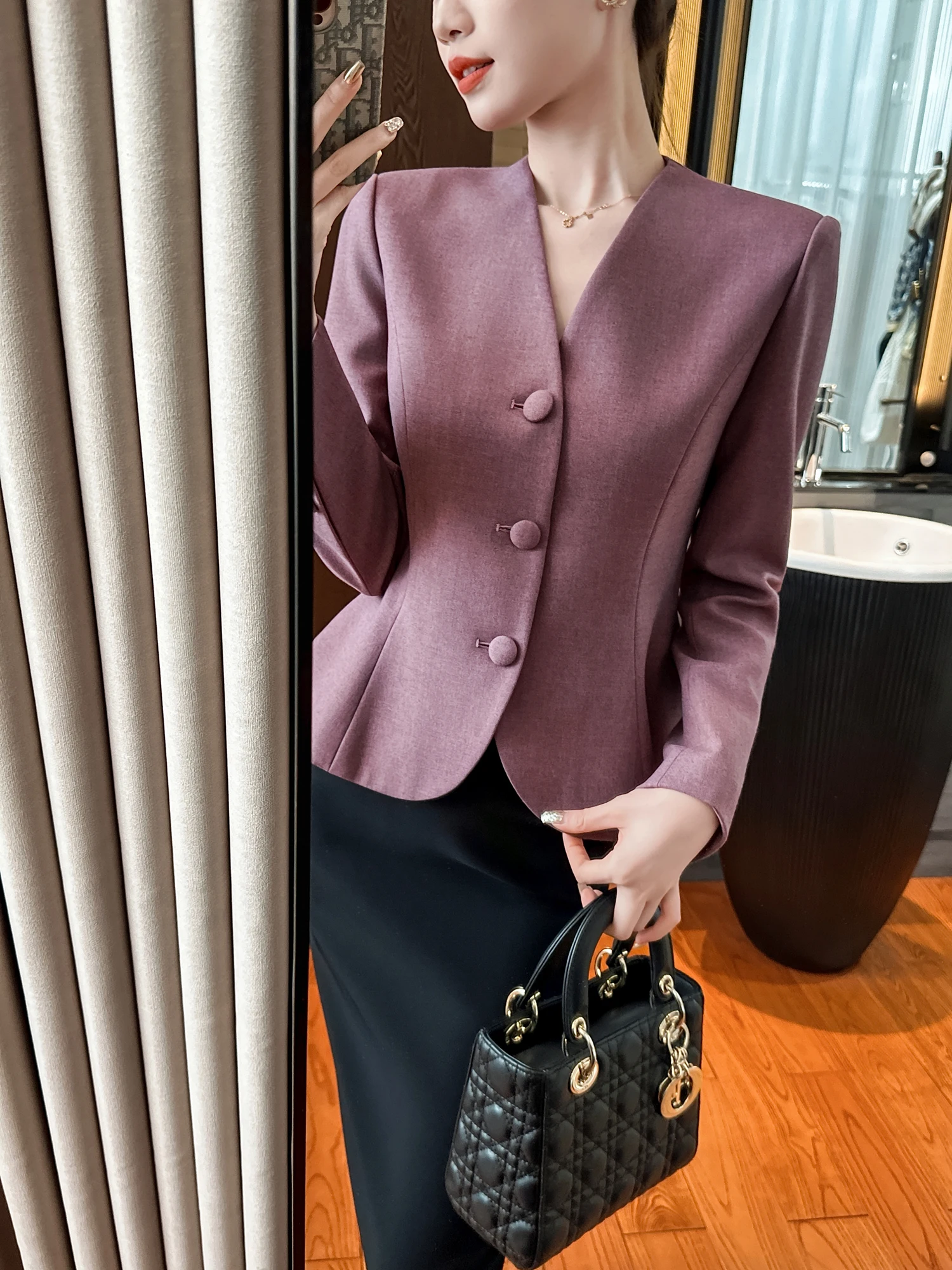 Ele V-ne Fi-tail Skirt Design Commute Top для женщин Фиолетовая офисная одежда Long Sve Regular Length Faion Sle
Ele V-ne Fi-tail Skirt Design Commute Top для женщин Фиолетовая офисная одежда Long Sve Regular Length Faion Sle