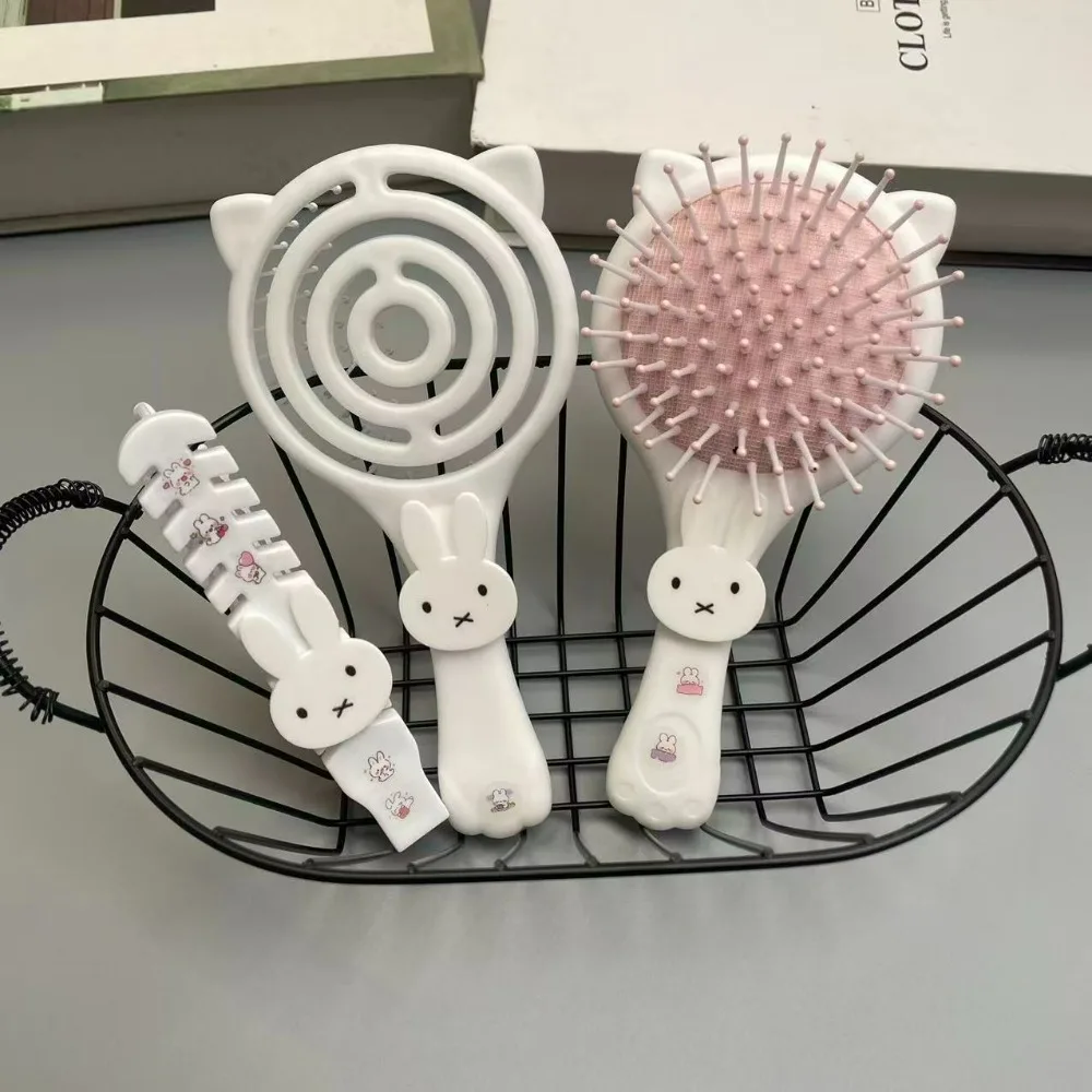 Miffy Cute Cartoon Mirror Comb Set 3Pcs Kawaii Portable Student Dormitory Makeup Mirror Hair Comb Daily Grooming Gift Toys
Miffy Cute Cartoon Mirror Comb Set 3Pcs Kawaii Portable Student Dormitory Makeup Mirror Hair Comb Daily Grooming Gift Toys