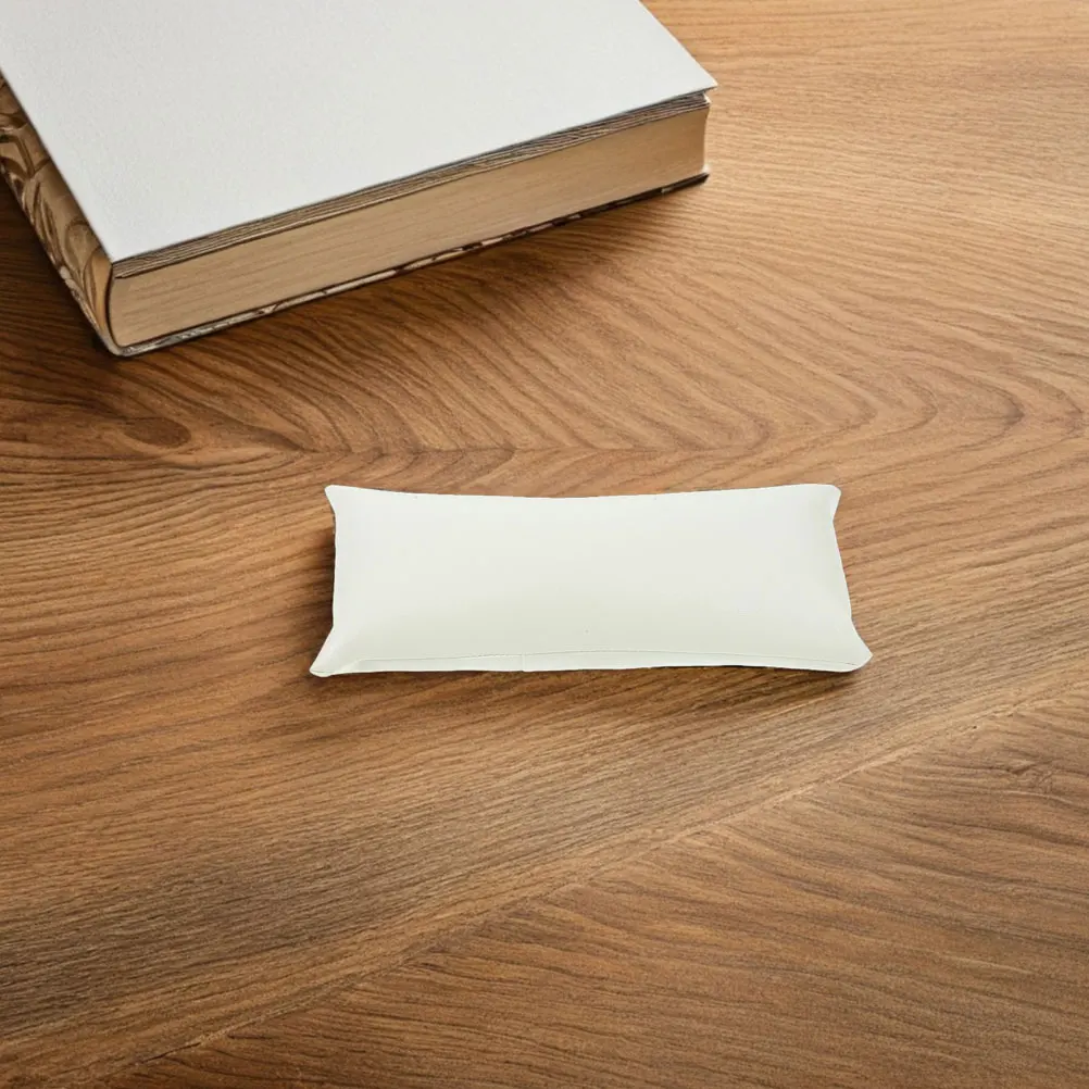 2Pcs Long Watch Pillow Jewelry Displays PU Bracelet Pillow Stylish Organizer Cushion Jewelry Pillows Decorative Watch Pillows
2Pcs Long Watch Pillow Jewelry Displays PU Bracelet Pillow Stylish Organizer Cushion Jewelry Pillows Decorative Watch Pillows