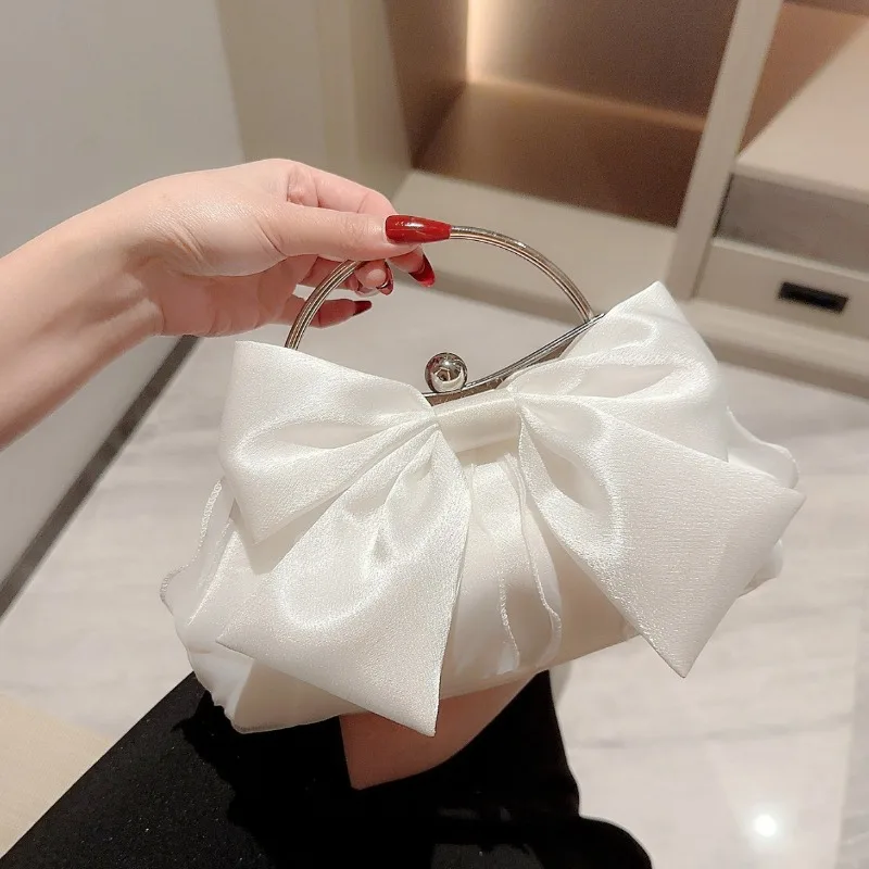 2026 Hot Cross-border Wedding Bag Banquet Tote Fairy Dinner Handbag Premium Dress Bag Summer Temperament Commuter Chain Bag New
2026 Hot Cross-border Wedding Bag Banquet Tote Fairy Dinner Handbag Premium Dress Bag Summer Temperament Commuter Chain Bag New