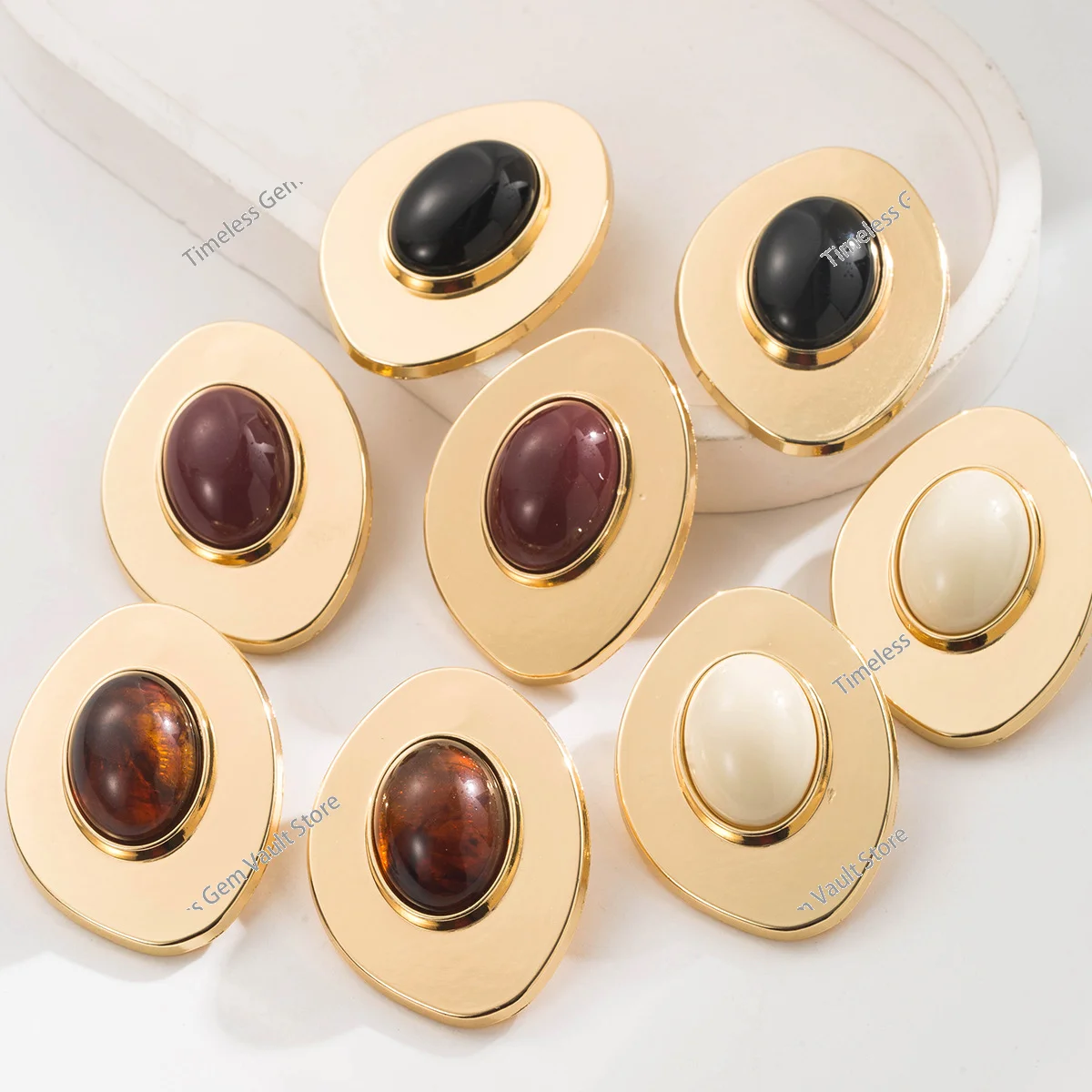 2026 New Retro Geometric Oval Resin Earrings Women Exaggerated Irregular Alloy Fashion Ear Jewelry
2026 New Retro Geometric Oval Resin Earrings Women Exaggerated Irregular Alloy Fashion Ear Jewelry