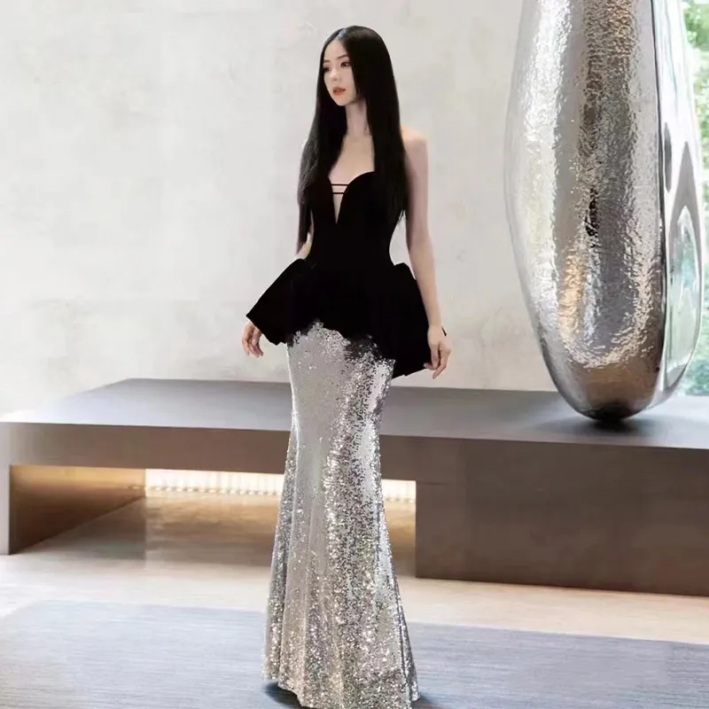2026 Black Silver Sequin Mermaid Evening Gown Strapless Deep V Peplum Formal Party Prom Dress Luxury Gala Wedding Evening Dress
2026 Black Silver Sequin Mermaid Evening Gown Strapless Deep V Peplum Formal Party Prom Dress Luxury Gala Wedding Evening Dress