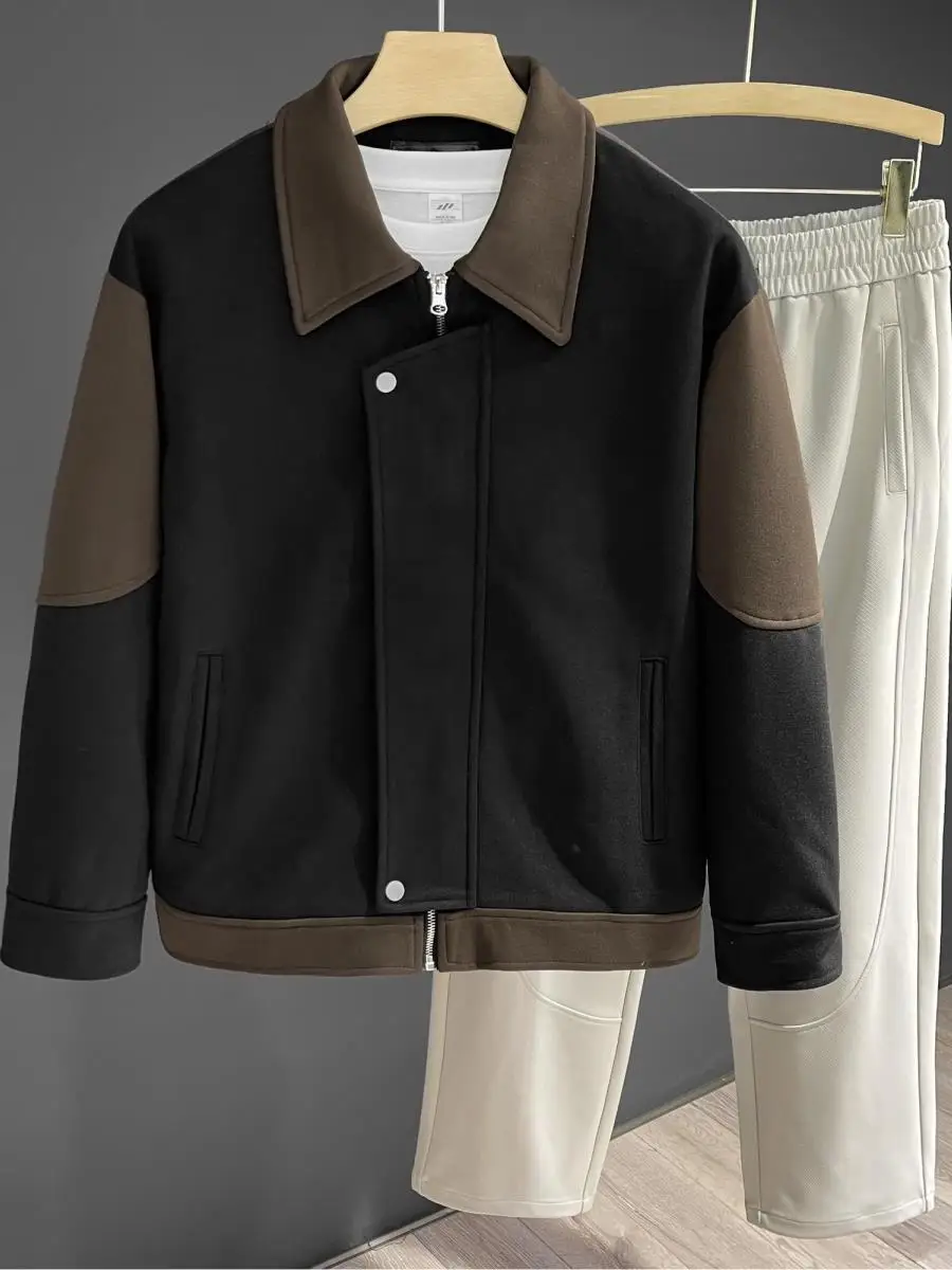 Мужская модная куртка-ветровка в стиле пэчворк с воротником-стойкой, из полиэстера, с длинными рукавами, молодежная, осенняя, производство Китай
Мужская модная куртка-ветровка в стиле пэчворк с воротником-стойкой, из полиэстера, с длинными рукавами, молодежная, осенняя, производство Китай