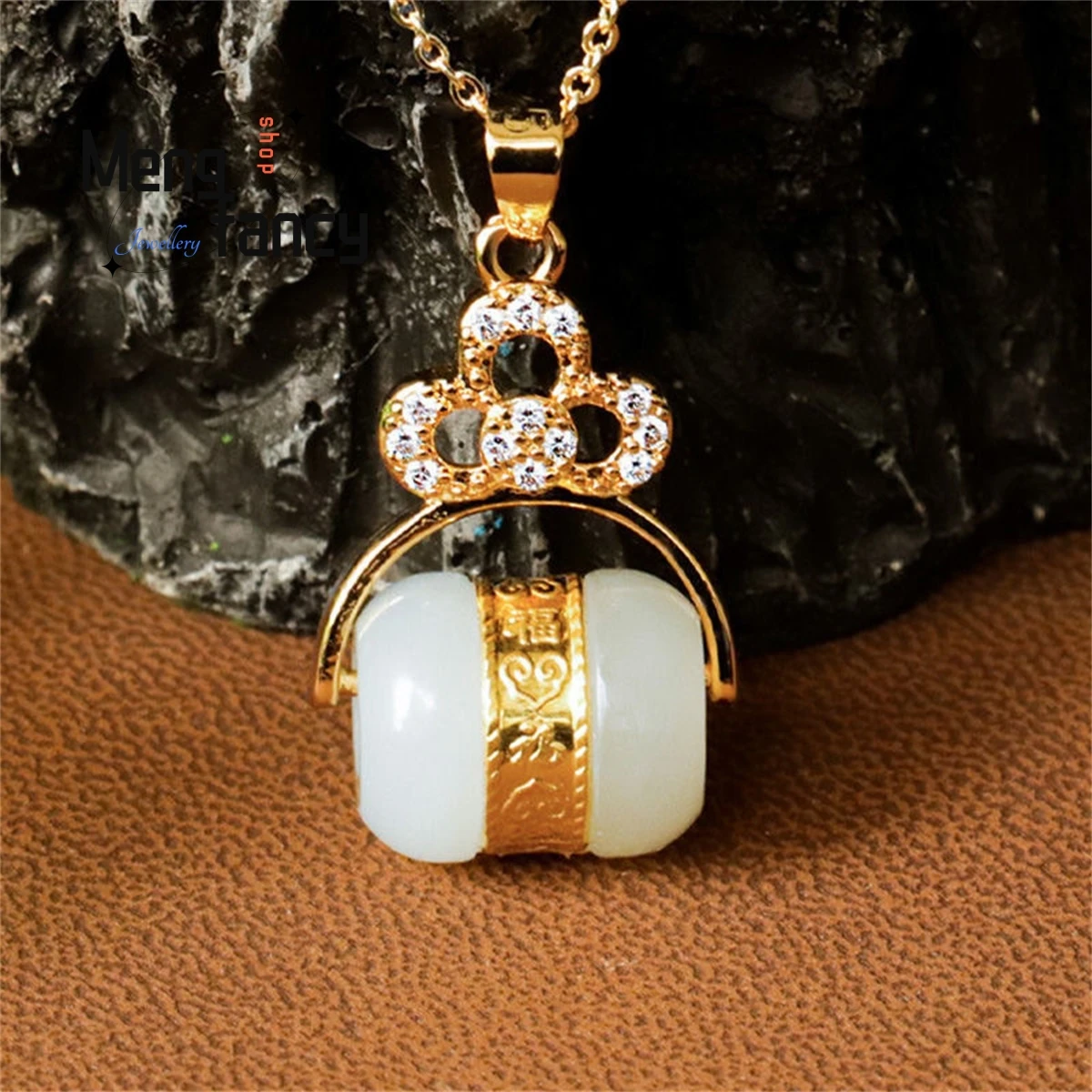 Natural Hetian Yululutong Pendant Necklace Simple Atmosphere Fashion Personality Exquisite Lady Fine Jewelry Couple Holiday Gift
Natural Hetian Yululutong Pendant Necklace Simple Atmosphere Fashion Personality Exquisite Lady Fine Jewelry Couple Holiday Gift
