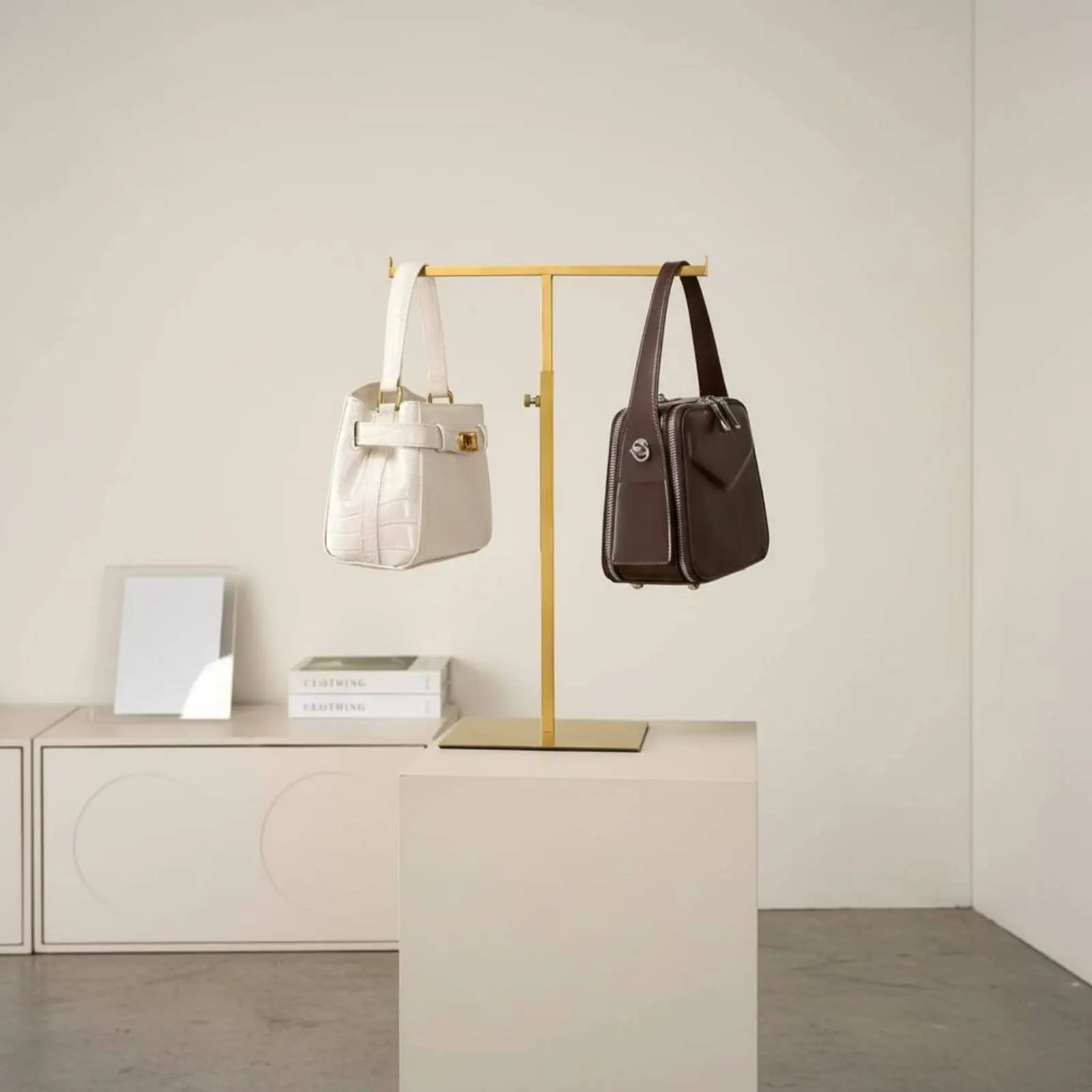 T Bar Purse Display Stand Sturdy Construction T-Shaped Display Stand Countertop Hanging Rack Non-Slip Design for Dressing Table
T Bar Purse Display Stand Sturdy Construction T-Shaped Display Stand Countertop Hanging Rack Non-Slip Design for Dressing Table