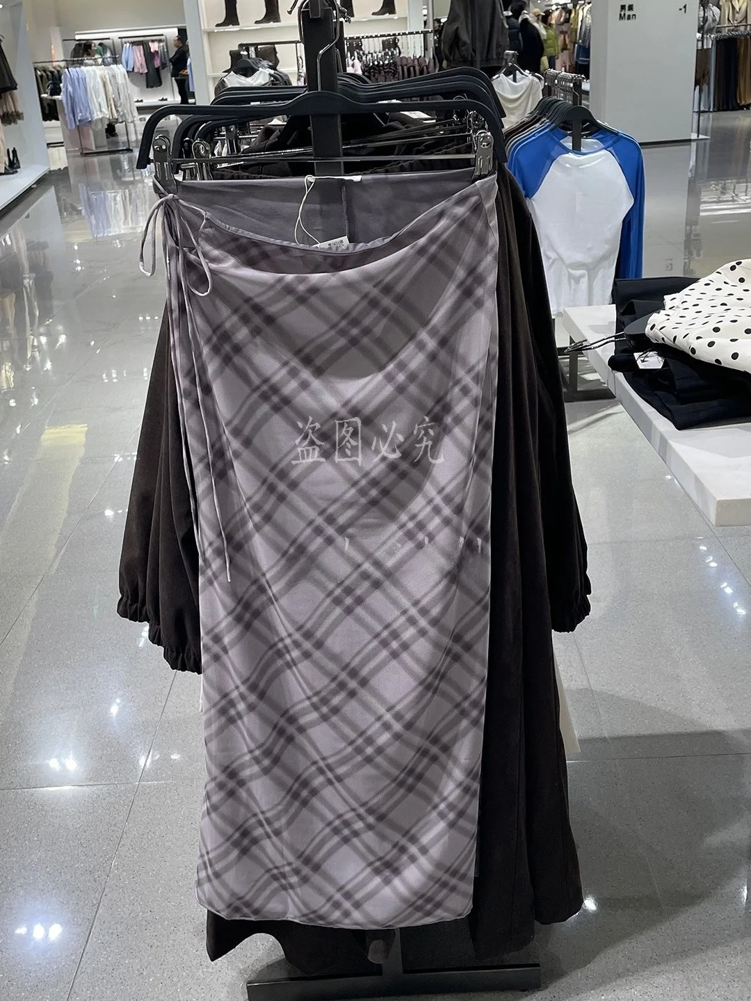 Spring 2026 New Arrival Women's Fashion Slimming Midi Skirt Gingham Silk Mesh A-Line Straight Cut Spring Season Ladies mid Waist
Spring 2026 New Arrival Women's Fashion Slimming Midi Skirt Gingham Silk Mesh A-Line Straight Cut Spring Season Ladies mid Waist