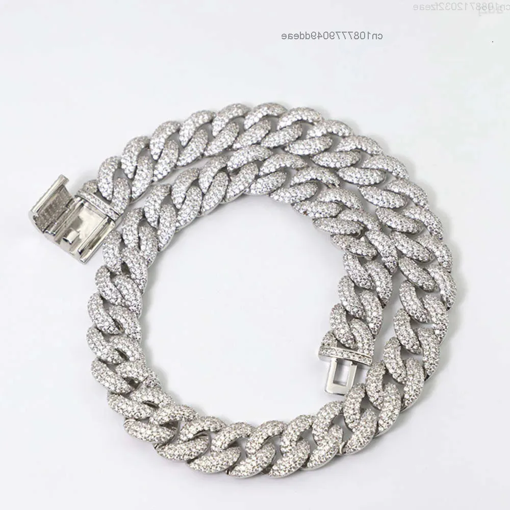 Медная цепочка Miami West Coast 13 мм в стиле хип-хоп с кубинскими звеньями Cz Diamond Iced Out Chain
Медная цепочка Miami West Coast 13 мм в стиле хип-хоп с кубинскими звеньями Cz Diamond Iced Out Chain