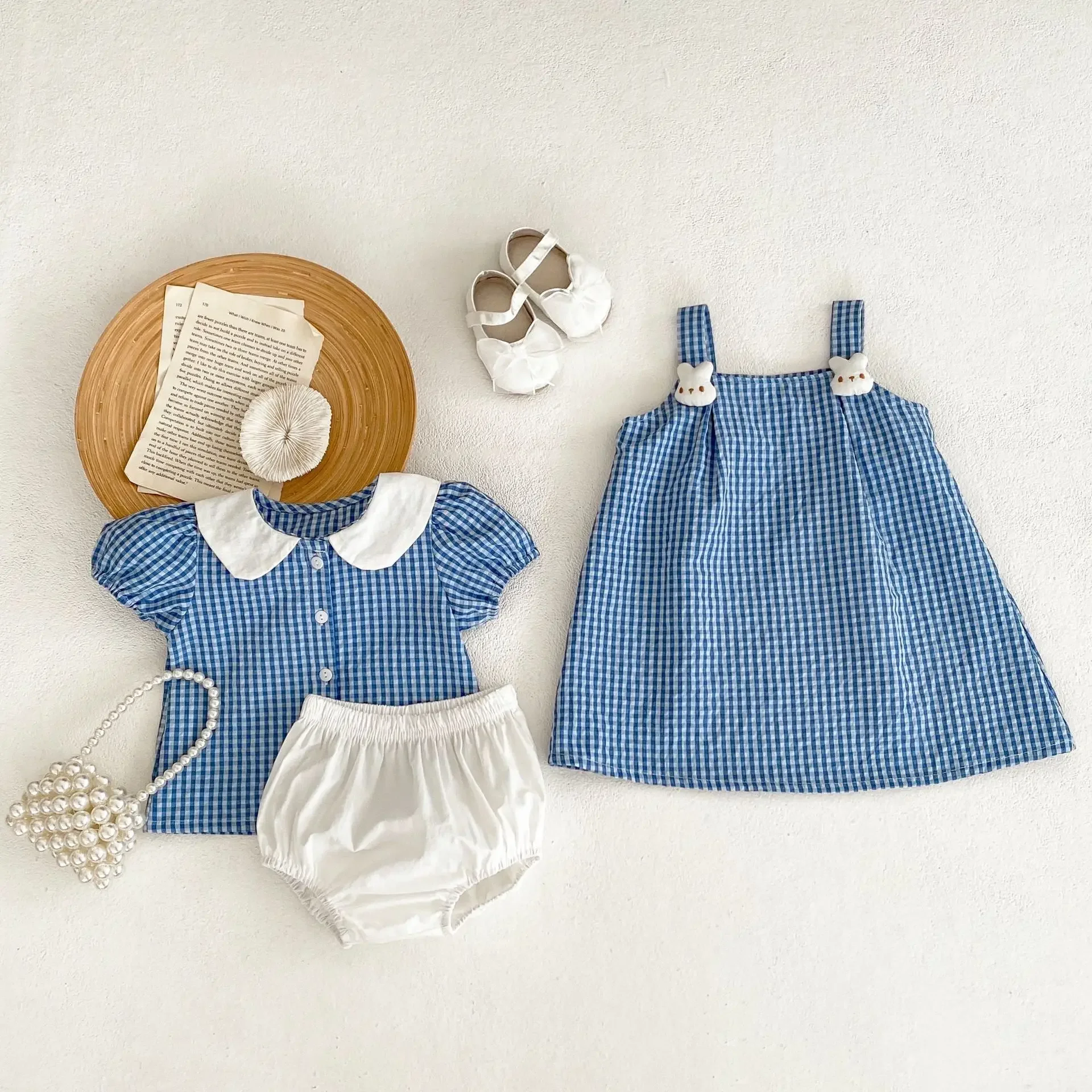 INS 2024 Summer Toddler Girl 0-3 Year Old Dress Rabbit Cartoon Strap Checkered Infant Girls A-line Dress Baby Girls Dress
INS 2024 Summer Toddler Girl 0-3 Year Old Dress Rabbit Cartoon Strap Checkered Infant Girls A-line Dress Baby Girls Dress