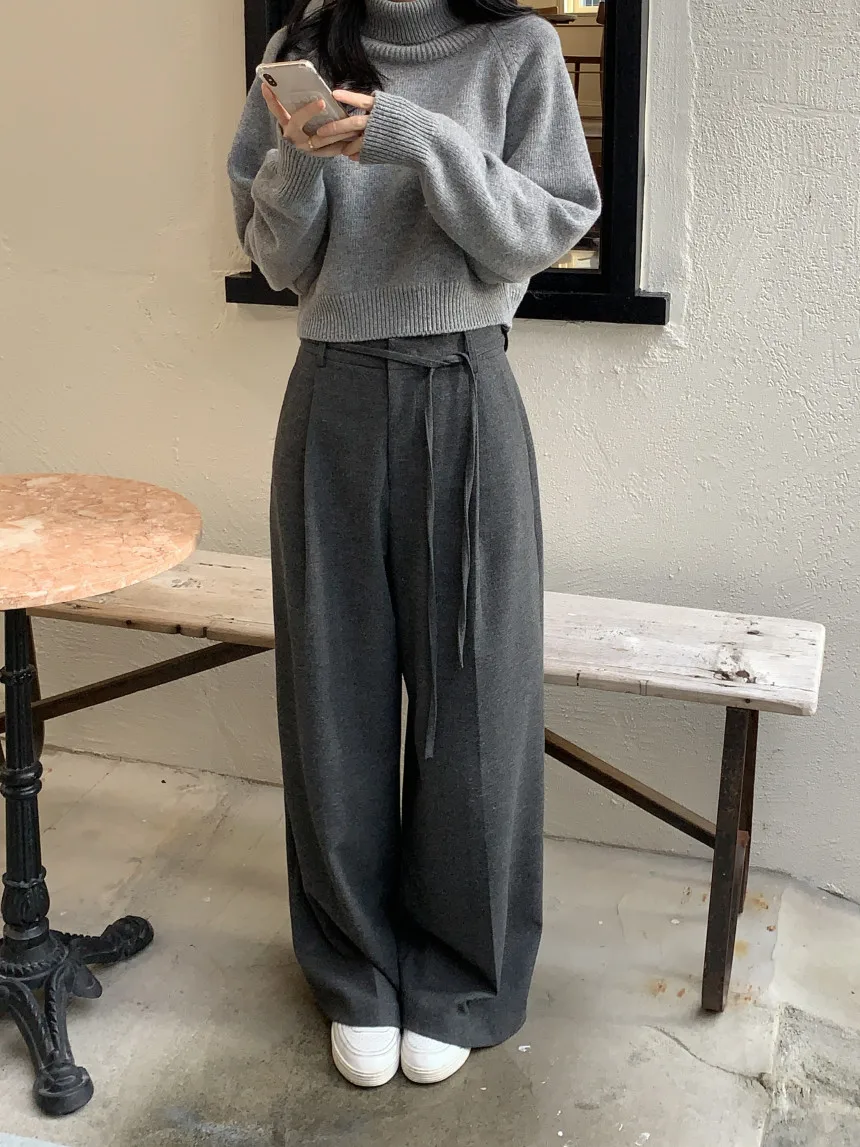 Korean style Autumn and winter simple high-waisted lace-up wide-leg casual pants mopping women's trousers
Korean style Autumn and winter simple high-waisted lace-up wide-leg casual pants mopping women's trousers
