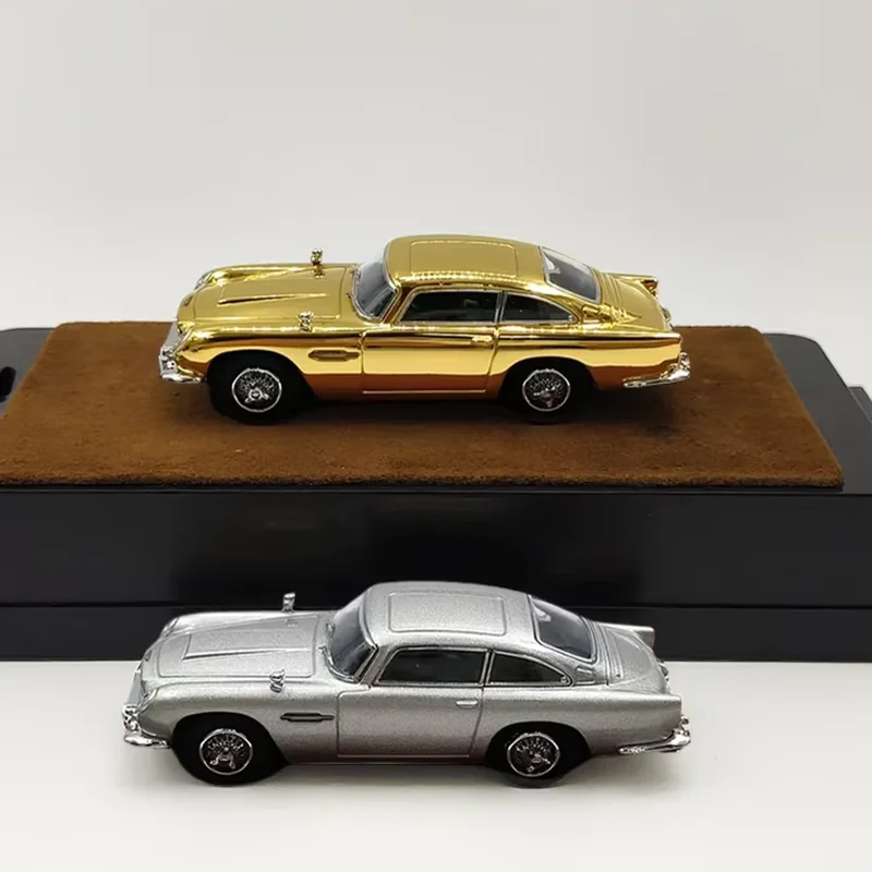 Коллекционная модель спортивного автомобиля DB5 в масштабе 1:64 из литого металла, статическая, для декора, сувенир, подарок, хобби и игрушки
Коллекционная модель спортивного автомобиля DB5 в масштабе 1:64 из литого металла, статическая, для декора, сувенир, подарок, хобби и игрушки