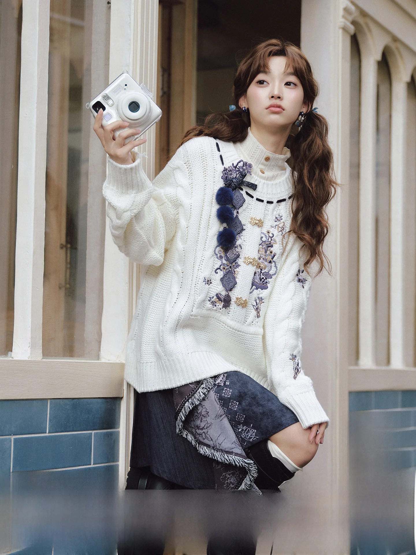 round Ne Embroidered Sweater with Denim Patchwork for Women Winter Collection Asymmetrical Splicing Hanfu Sle
round Ne Embroidered Sweater with Denim Patchwork for Women Winter Collection Asymmetrical Splicing Hanfu Sle