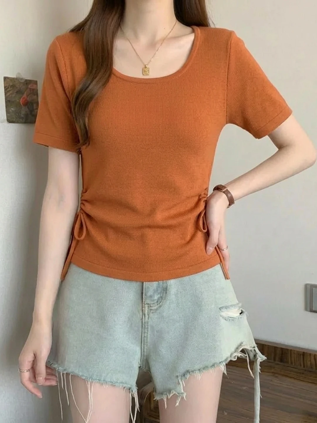 plus Size Korean Style Drawstring Design Knitted Short Sleeve T-Shirt Women Summer Slimming Unique Beautiful Top
plus Size Korean Style Drawstring Design Knitted Short Sleeve T-Shirt Women Summer Slimming Unique Beautiful Top
