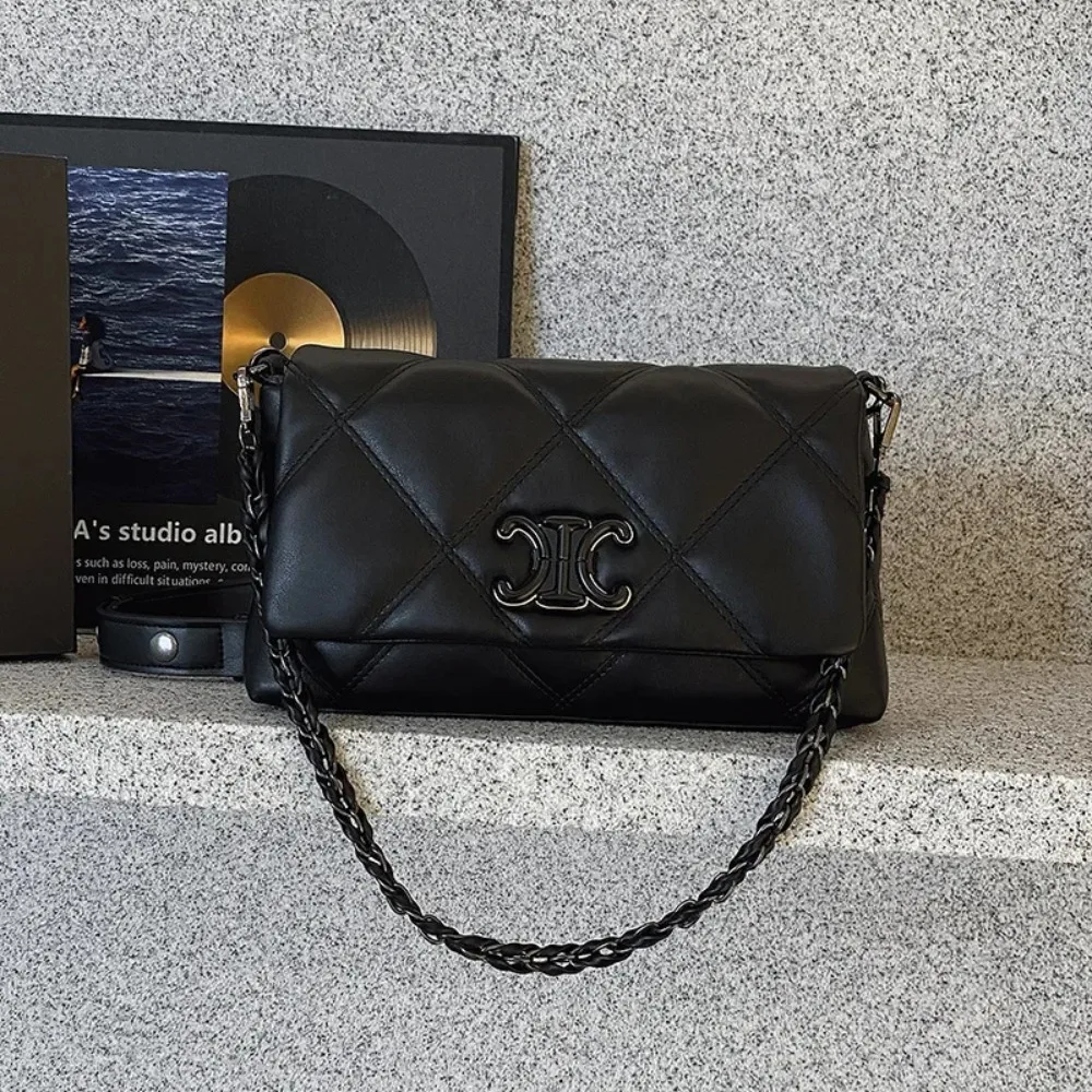 Роскошная женская сумка высокого класса — легкая и вместительная, элегантная маленькая сумка через плечо и ручная сумка
Роскошная женская сумка высокого класса — легкая и вместительная, элегантная маленькая сумка через плечо и ручная сумка