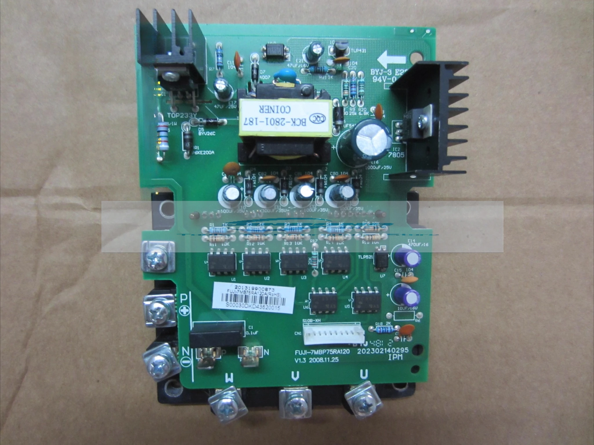 75A Module FUJI-7MBP75RA120, V3 Multi-line Frequency Conversion Module ME-POWER-75A
75A Module FUJI-7MBP75RA120, V3 Multi-line Frequency Conversion Module ME-POWER-75A