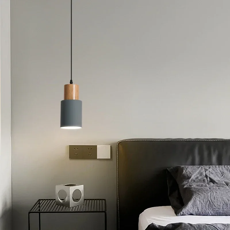 Modern Minimalist Nordic Single Head Chandelier Small Size Bedroom Bedside Lamp for Restaurant Bar Counter Lighting
Modern Minimalist Nordic Single Head Chandelier Small Size Bedroom Bedside Lamp for Restaurant Bar Counter Lighting