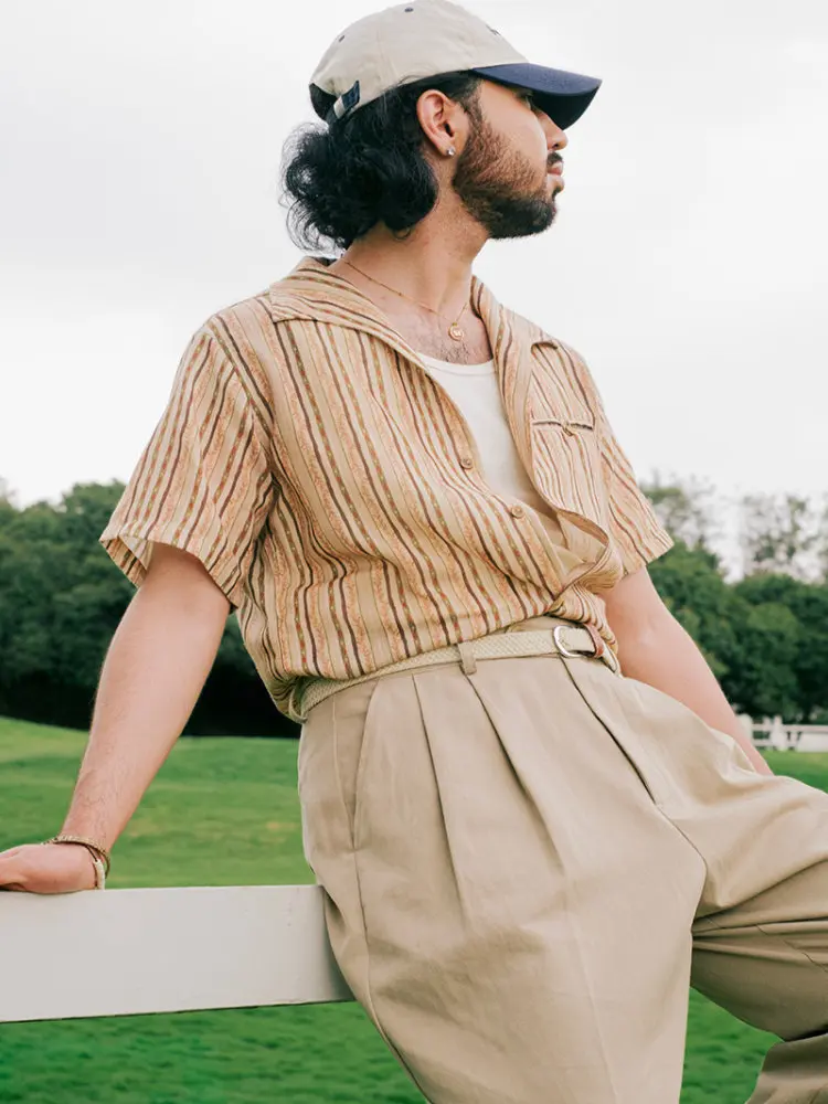 SOARIN British Style Retro Collar Short Sleeve Men's Casual Striped Business Shirt Breathable Polyester Fiber Summer Shirt
SOARIN British Style Retro Collar Short Sleeve Men's Casual Striped Business Shirt Breathable Polyester Fiber Summer Shirt
