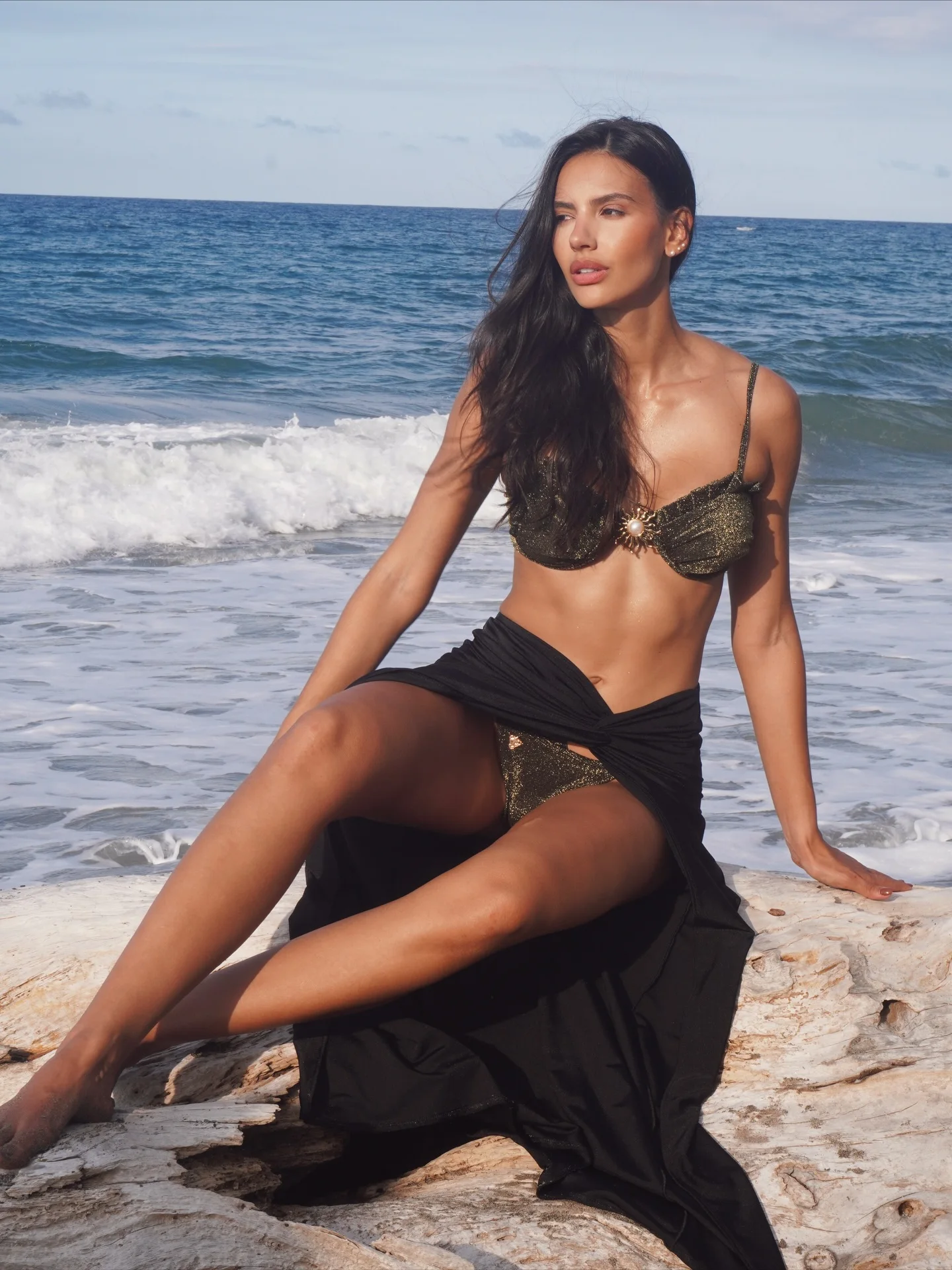 Shinny Green 3Pcs Swimsuit With Cover Up Bandeau Biquini Sexy Bikini Women Swimwear Swim Suit Female Bathingsuit Beachwear
Shinny Green 3Pcs Swimsuit With Cover Up Bandeau Biquini Sexy Bikini Women Swimwear Swim Suit Female Bathingsuit Beachwear