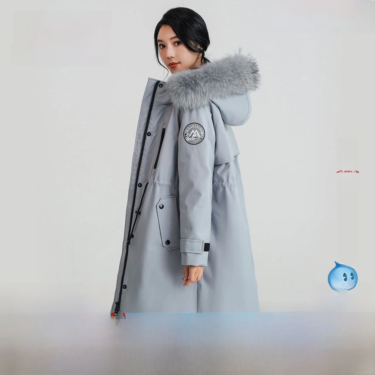 Теплая удлиненная женская пуховая куртка с большим меховым воротником, модная осенне-зимняя новинка для активного отдыха, модель SNOW FLNG
Теплая удлиненная женская пуховая куртка с большим меховым воротником, модная осенне-зимняя новинка для активного отдыха, модель SNOW FLNG