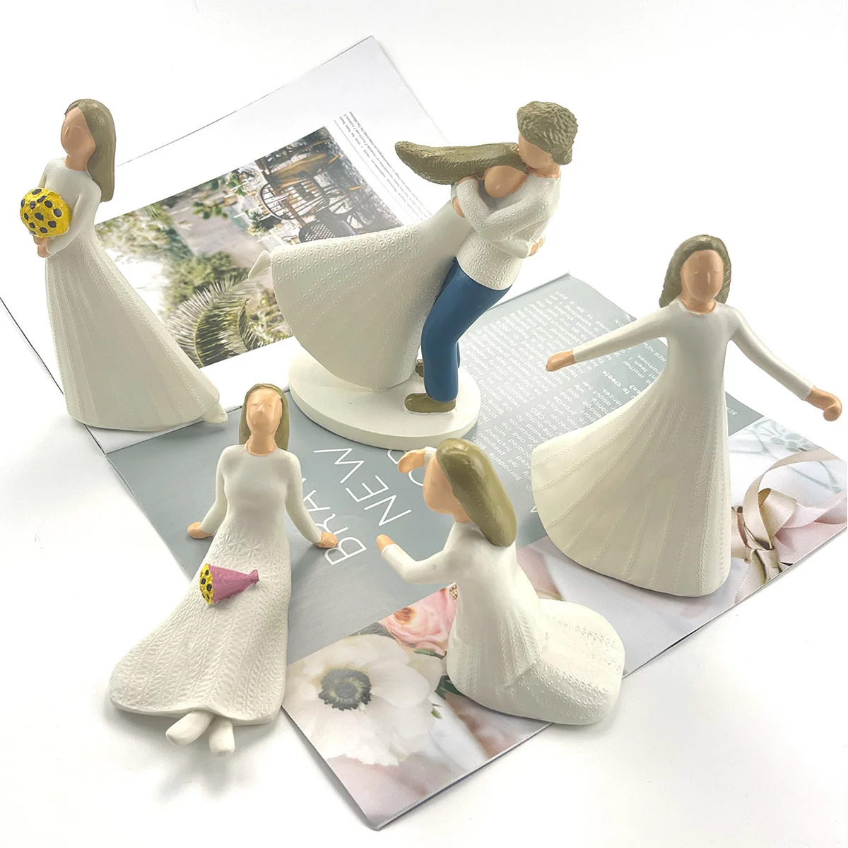New Dancing Girl Dance Couple Resin Decoration Girl Home Warm Sisters Creative Gift
New Dancing Girl Dance Couple Resin Decoration Girl Home Warm Sisters Creative Gift