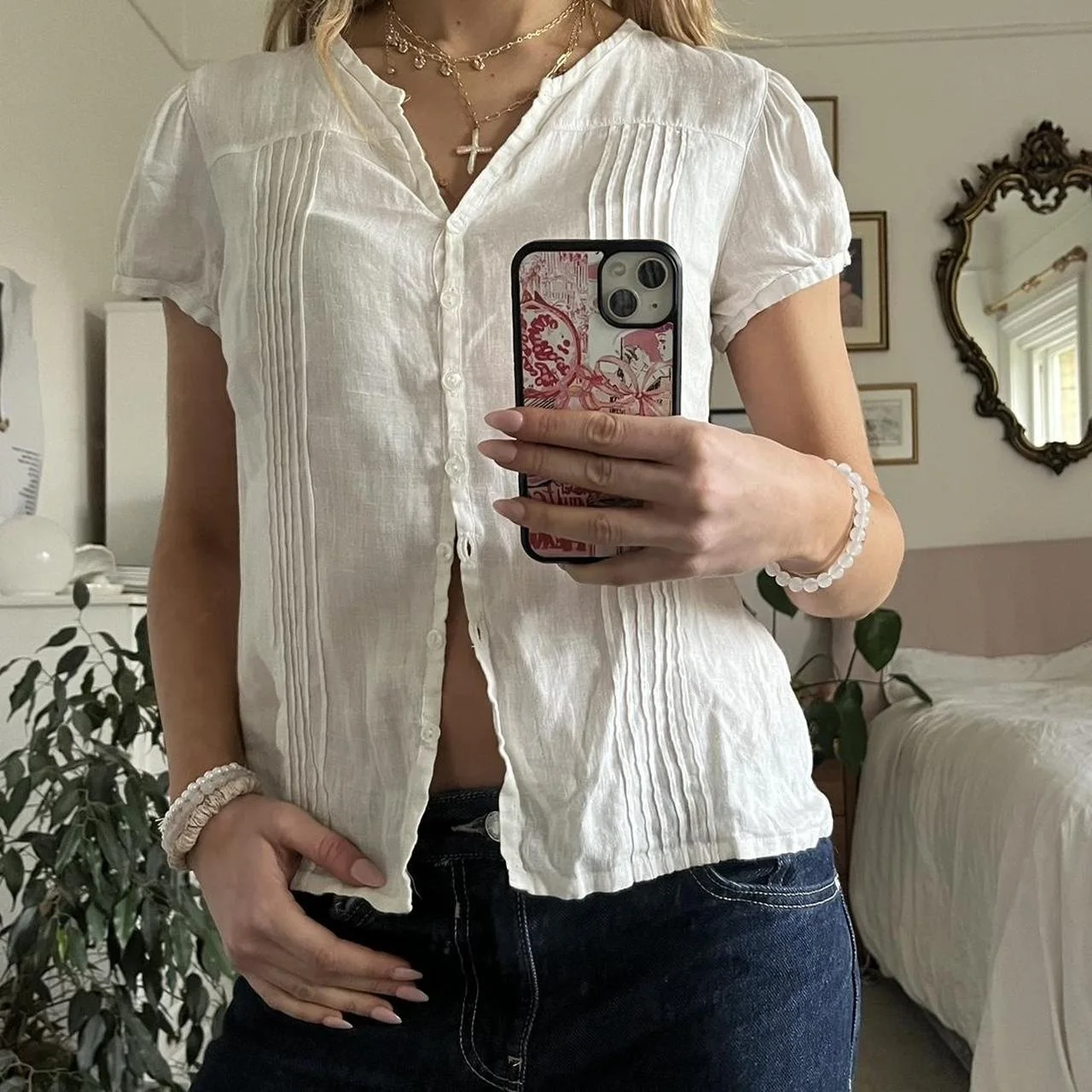 Women Y2K Button Up Shirts Cap Sleeve Lapel Collar Ruched Slim Fit Shirts Cropped Coquette 90s Vintage White Blouse Crop Tops
Women Y2K Button Up Shirts Cap Sleeve Lapel Collar Ruched Slim Fit Shirts Cropped Coquette 90s Vintage White Blouse Crop Tops