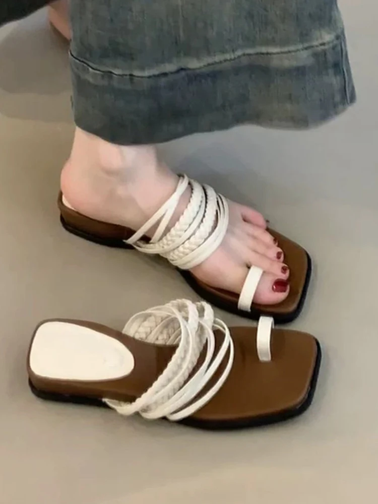 Retro Square Head Thick Heel Slippers Women's Outdoor Summer New Beautiful Thin Strap Beautiful Sandals Slope Heel One-Strap ...
Retro Square Head Thick Heel Slippers Women's Outdoor Summer New Beautiful Thin Strap Beautiful Sandals Slope Heel One-Strap ...