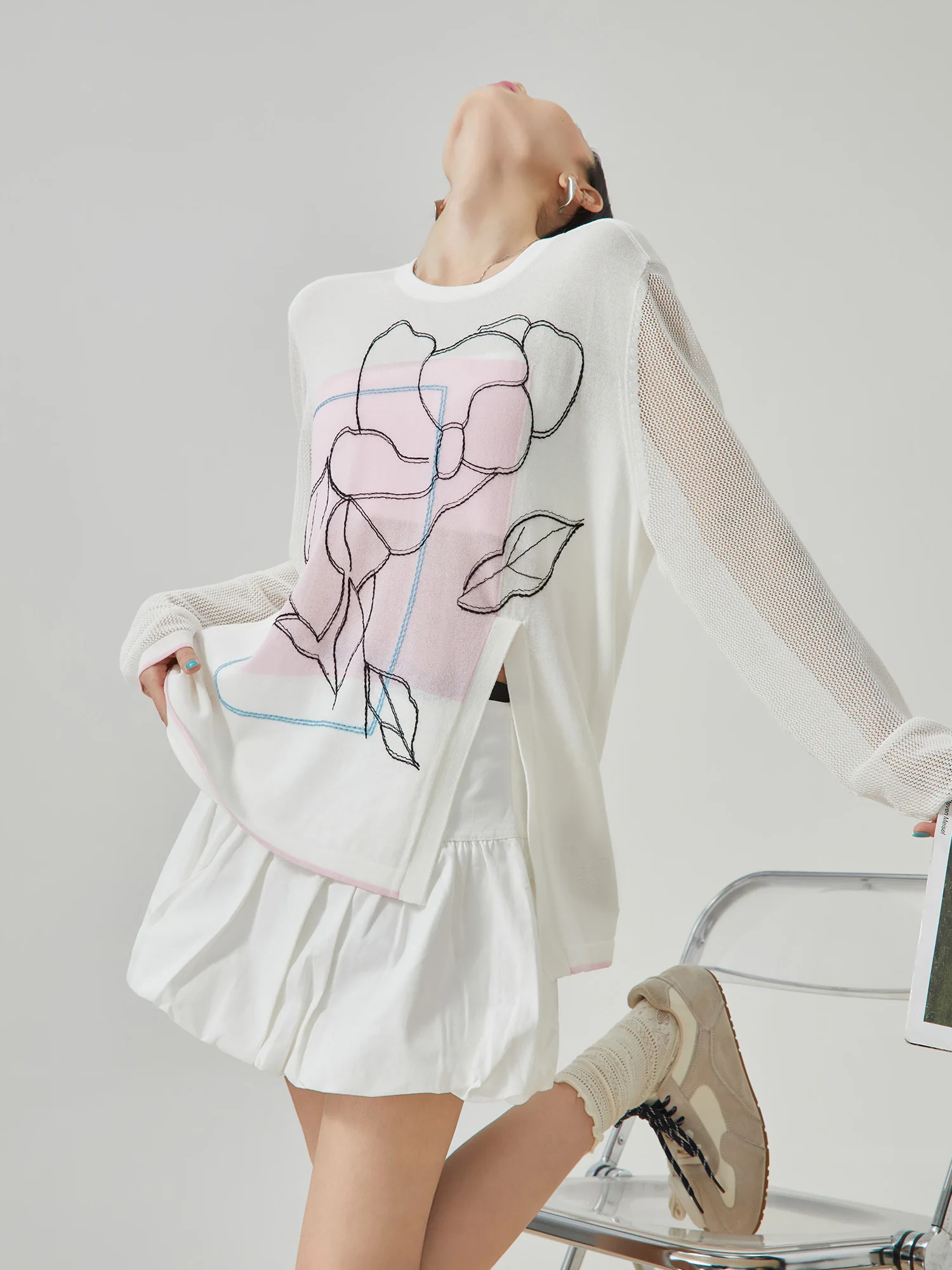 White Flower Embroidered round Neck Long Sleeve Knitted Top Women's Thin Summer New Hollow out Casual Cover up Shirt
White Flower Embroidered round Neck Long Sleeve Knitted Top Women's Thin Summer New Hollow out Casual Cover up Shirt