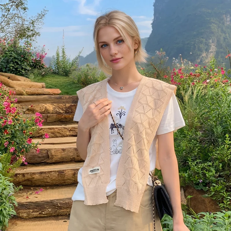 Women Crochet Shrug Tie Front Sleeveless Bolero Solid Knit Vest Summer Lightweight Shawl Hollow Out Cape Air Condition
Women Crochet Shrug Tie Front Sleeveless Bolero Solid Knit Vest Summer Lightweight Shawl Hollow Out Cape Air Condition