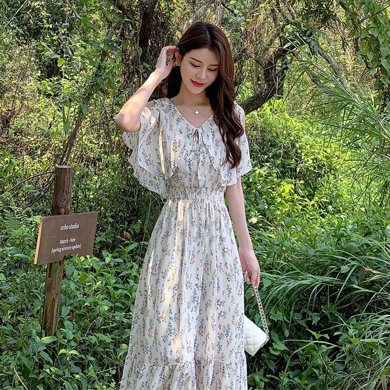 Summer new women's chiffon ruffled strapless dress commuter casual long A-line skirt
Summer new women's chiffon ruffled strapless dress commuter casual long A-line skirt