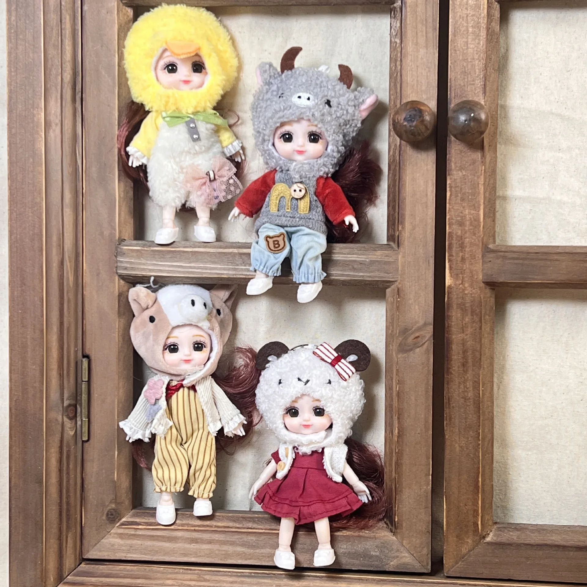 Hot-selling Tide Play Bjd6-inch DOLL Clothes Mobile Phone Pendant Keychain Dress Up Children's Dolls Zodiac Animal Series
Hot-selling Tide Play Bjd6-inch DOLL Clothes Mobile Phone Pendant Keychain Dress Up Children's Dolls Zodiac Animal Series