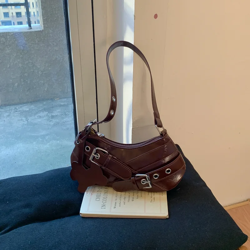 Корейская нишевая дизайнерская сумка-багет под мышками для женщин 2026, новая модная простая и модная сумка через плечо
Корейская нишевая дизайнерская сумка-багет под мышками для женщин 2026, новая модная простая и модная сумка через плечо