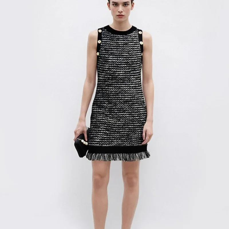 Women Black Round Neck Knitted Dress Sleeveless Slim Fit Tassel Decoration Office Ladies Elegant Mini Dress
Women Black Round Neck Knitted Dress Sleeveless Slim Fit Tassel Decoration Office Ladies Elegant Mini Dress