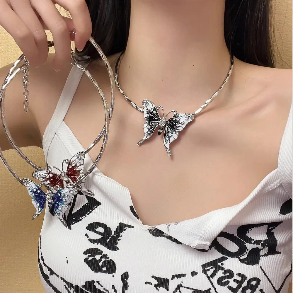 Butterfly Pearl Necklace, Dainty Gold Choker Chain, Feminine & Delicate Layered Jewelry, Elegant Everyday Gift for Women
Butterfly Pearl Necklace, Dainty Gold Choker Chain, Feminine & Delicate Layered Jewelry, Elegant Everyday Gift for Women