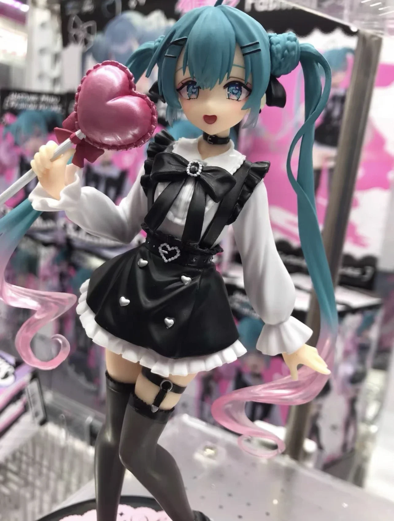 В наличии Hatsune Miku аниме экшн-фигурки, отдых Landmine Miku, необыкновенная мода, Субкультура, модные модели кукол
В наличии Hatsune Miku аниме экшн-фигурки, отдых Landmine Miku, необыкновенная мода, Субкультура, модные модели кукол