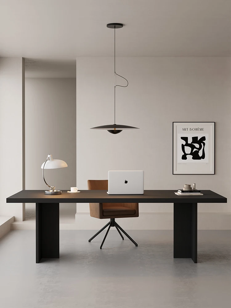 Итальянский минималистичный обеденный стол из цельного дерева, скандинавский письменный стол, небольшой бытовой обеденный стол
Итальянский минималистичный обеденный стол из цельного дерева, скандинавский письменный стол, небольшой бытовой обеденный стол