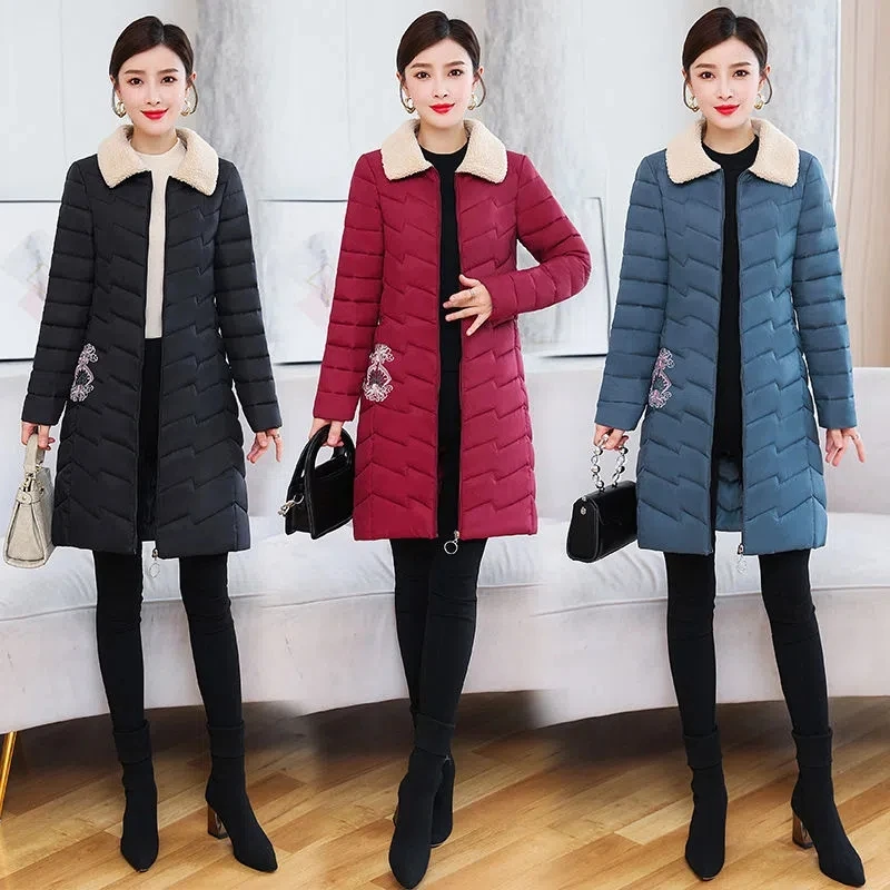 Down Cotton Jacket Women 2022 Winter New Fashion Slim Light Padded Coat Female Large Size Long Fur Collar Warm Embroider Parkas
Down Cotton Jacket Women 2022 Winter New Fashion Slim Light Padded Coat Female Large Size Long Fur Collar Warm Embroider Parkas