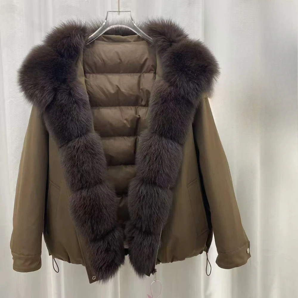 Cropped Down Jacket Women 2026 Winter Fashion Stand Collar Warm Ggose Down Padding Jacket Metallic Finish Top High Street
Cropped Down Jacket Women 2026 Winter Fashion Stand Collar Warm Ggose Down Padding Jacket Metallic Finish Top High Street
