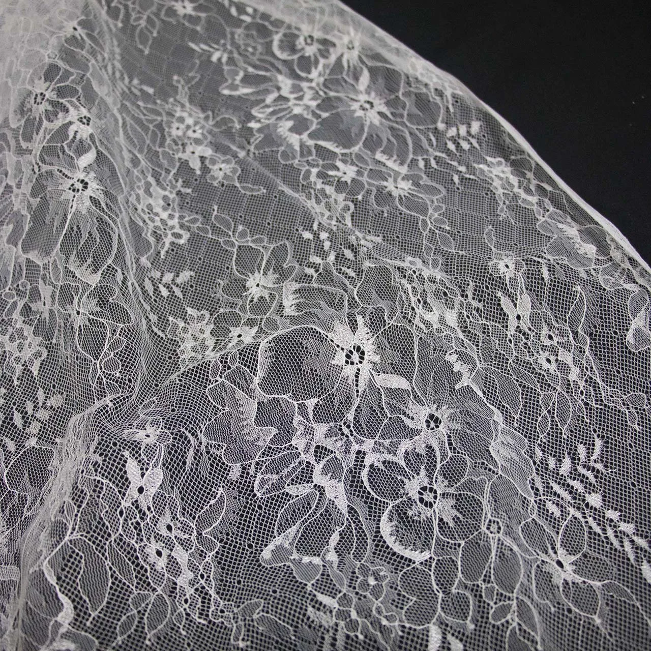 2026 Global Trend Wedding Dress Lace Fabrics Beaded French Lace Various Styles Combined DIY handmade fabric
2026 Global Trend Wedding Dress Lace Fabrics Beaded French Lace Various Styles Combined DIY handmade fabric