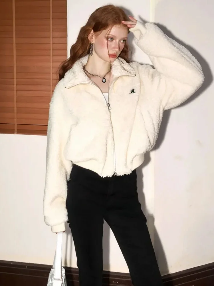 Женская модная осенняя новинка: утепленная хлопковая куртка ZhuoZhi с воротником-стойкой, свободного кроя, на молнии, для повседневной носки
Женская модная осенняя новинка: утепленная хлопковая куртка ZhuoZhi с воротником-стойкой, свободного кроя, на молнии, для повседневной носки