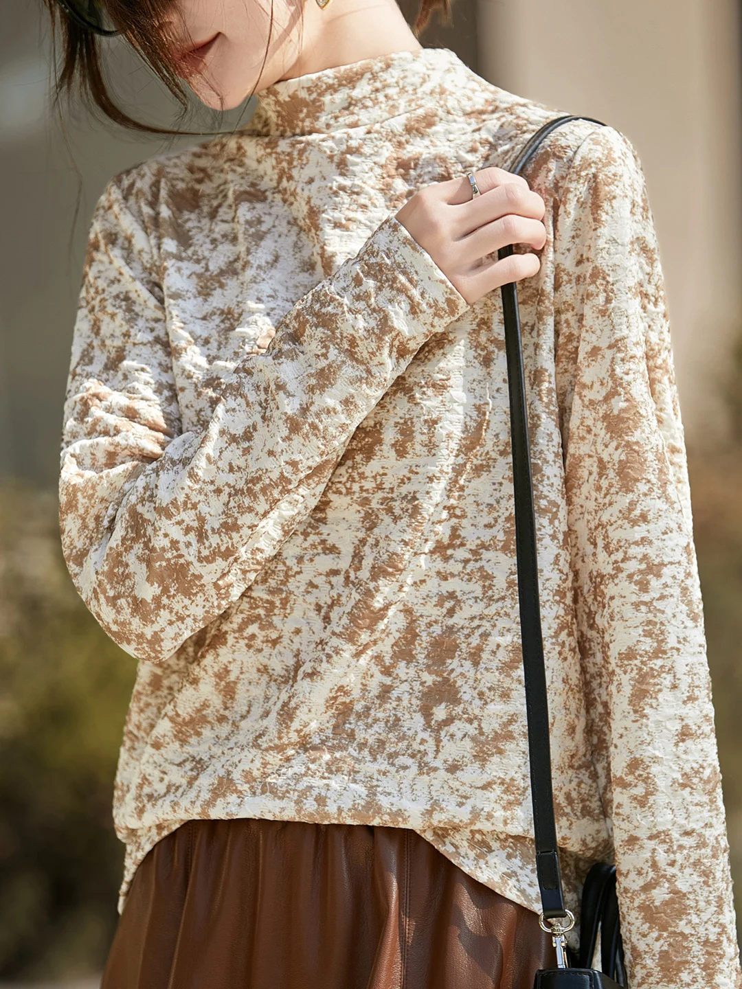 Autumn Winter Women's Knitted Long Sve Base irt f High Collar Vintage Embroidery Warm Inner And Outer Wear Top
Autumn Winter Women's Knitted Long Sve Base irt f High Collar Vintage Embroidery Warm Inner And Outer Wear Top