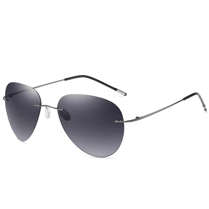 Men's polarized color-changing glasses, UV-proof sunglasses for advanced driving
Men's polarized color-changing glasses, UV-proof sunglasses for advanced driving
