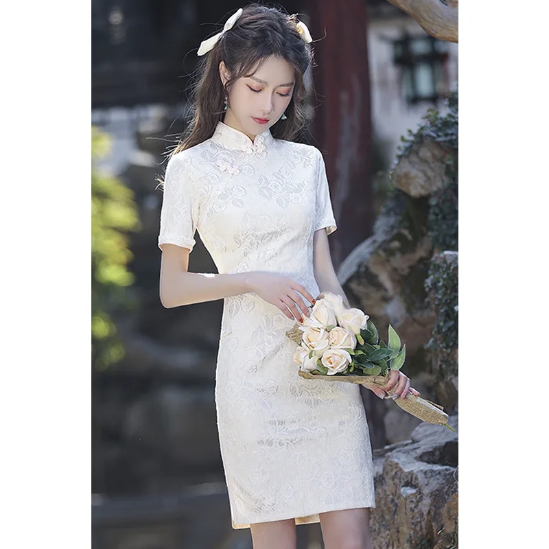 Summer Retro White Short Cheongsam Elegant High End Wedding Party Qipao Dress Chinese Traditional Dress for Women CH-056
Summer Retro White Short Cheongsam Elegant High End Wedding Party Qipao Dress Chinese Traditional Dress for Women CH-056
