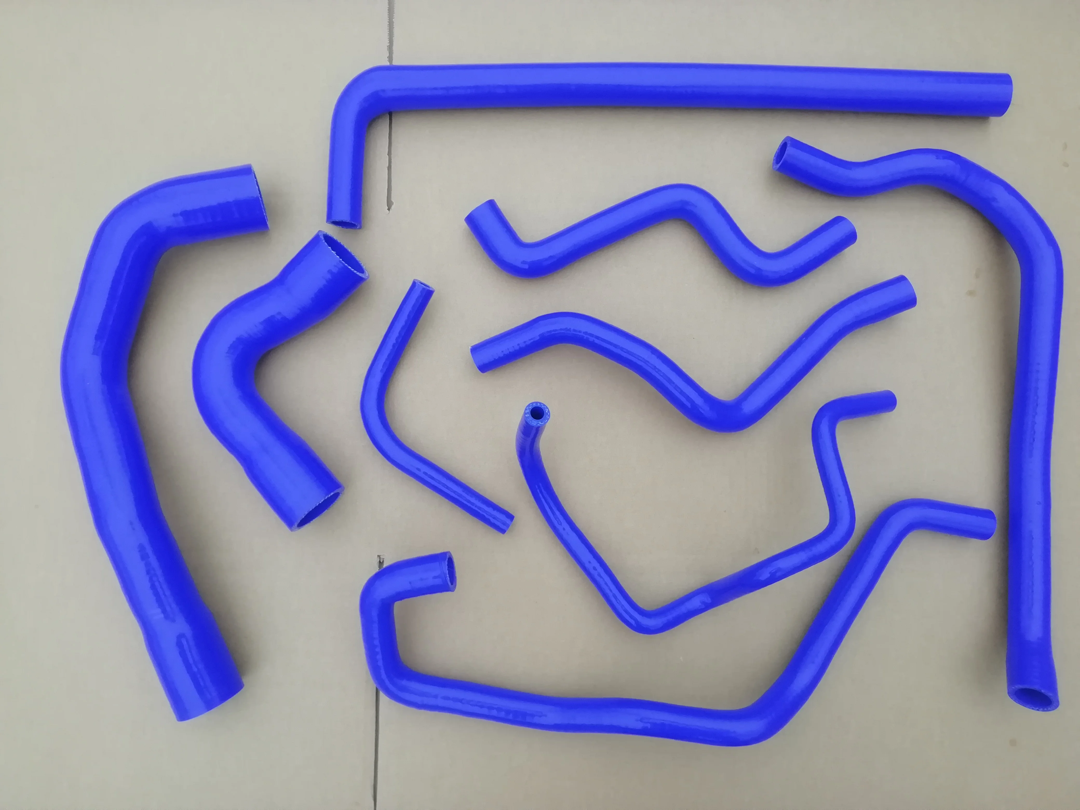 11531740481 11531740474 11531744053 13541703865 64218391003 Radiator Heater Coolant Hose For BMW E39 M52 520i 523i 528i
11531740481 11531740474 11531744053 13541703865 64218391003 Radiator Heater Coolant Hose For BMW E39 M52 520i 523i 528i