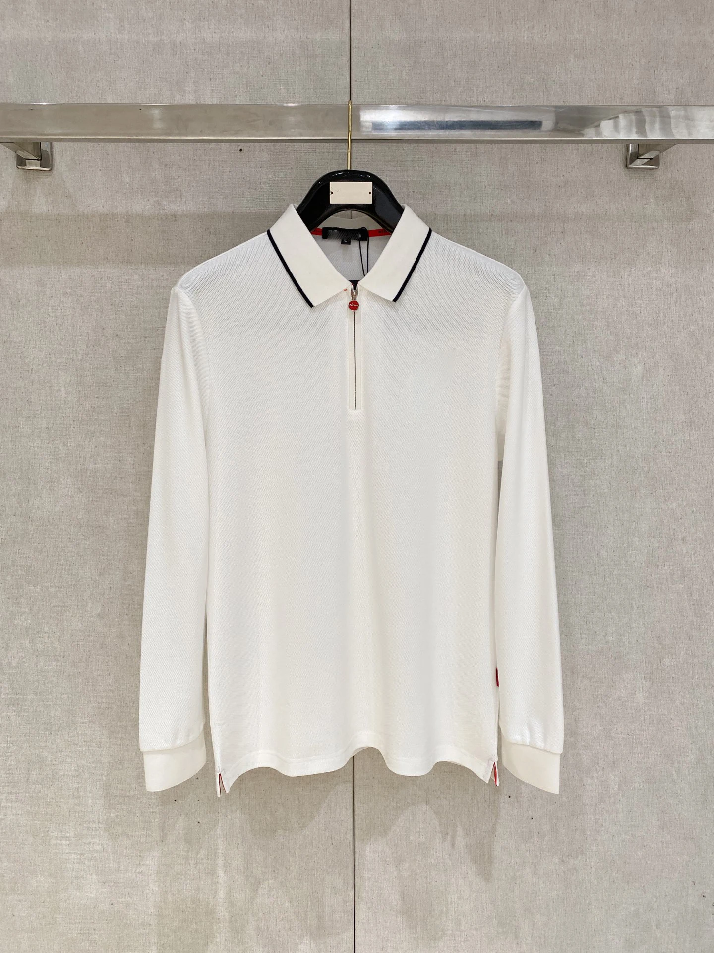 Men's new fall-winter 2025 season ribbed cotton long-sleeve top with zipper design, sizes M-4XL
Men's new fall-winter 2025 season ribbed cotton long-sleeve top with zipper design, sizes M-4XL