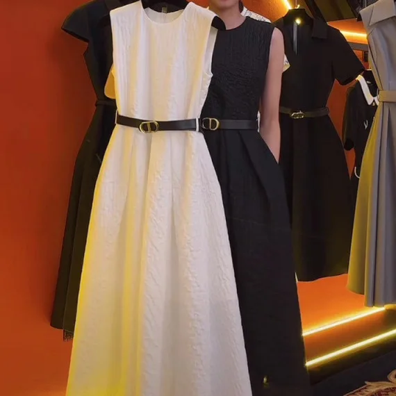 French high-end Hepburn style white dress for women in spring and summer 2025, waist cinching and slimming dress
French high-end Hepburn style white dress for women in spring and summer 2025, waist cinching and slimming dress