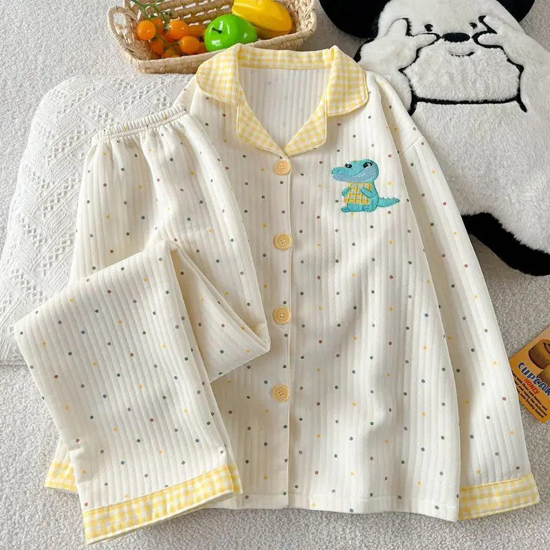 Thickened Air Cotton Sleepwear Women's 2025 New Autumn Winter Cartoon Cute Student Warm Home Clothes Set Long Sleeve Cardigan
Thickened Air Cotton Sleepwear Women's 2025 New Autumn Winter Cartoon Cute Student Warm Home Clothes Set Long Sleeve Cardigan