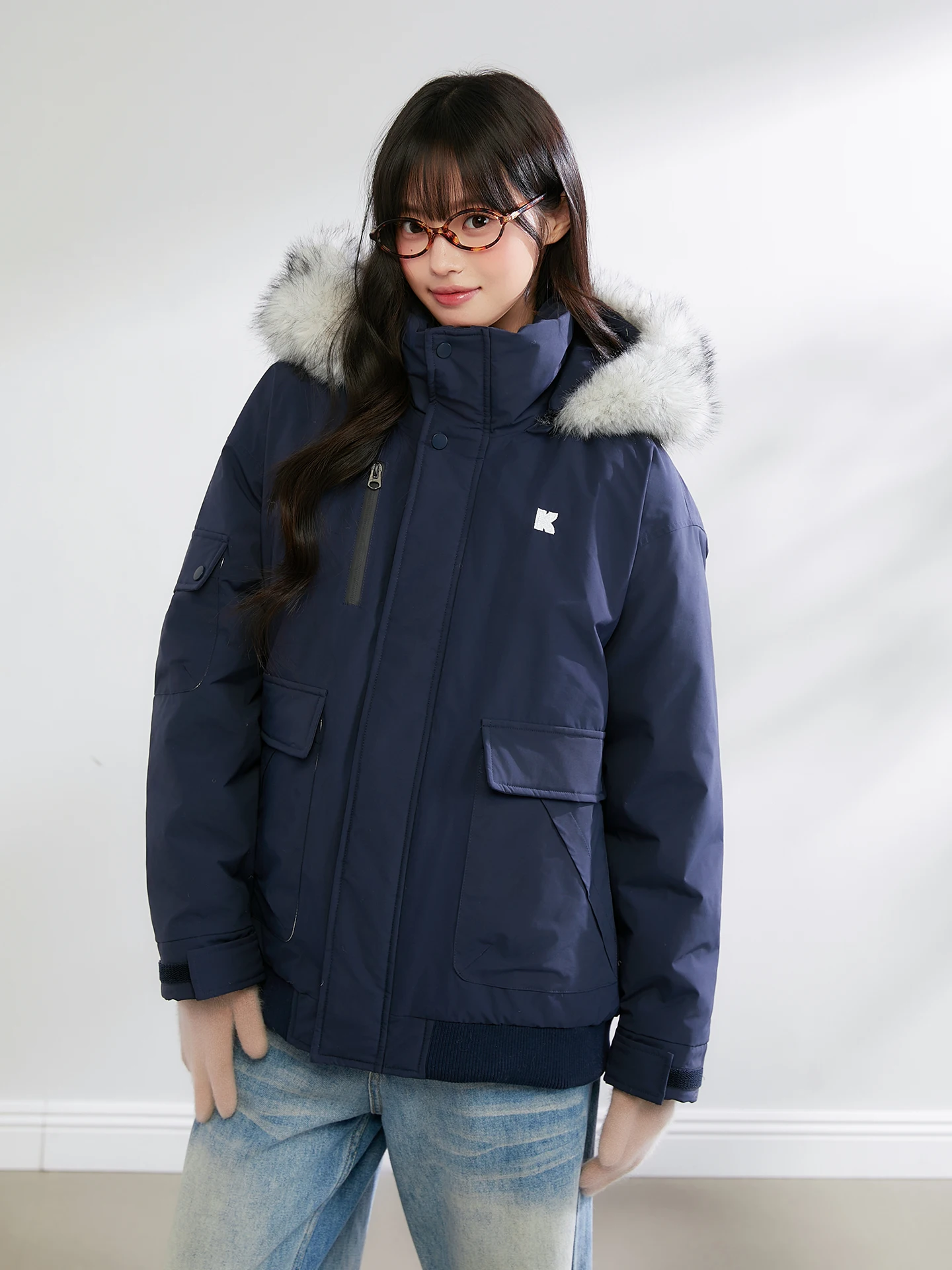 Женская парка King Prince с пуховым наполнителем, белая, теплая зимняя куртка с меховым воротником, свободный крой, длинный рукав, на молнии
Женская парка King Prince с пуховым наполнителем, белая, теплая зимняя куртка с меховым воротником, свободный крой, длинный рукав, на молнии